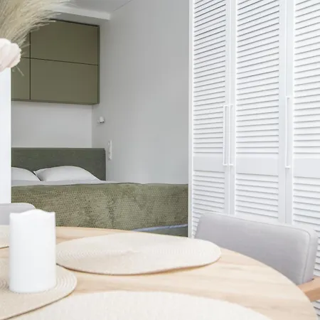 Cohost I Family Studio, With Balcony, Near Sea Διαμέρισμα