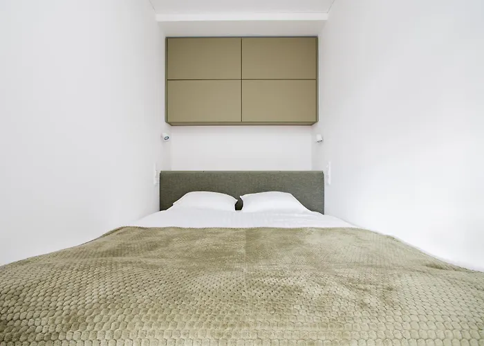 Cohost I Family Studio, With Balcony, Near Sea *