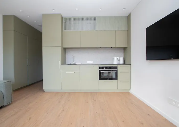 Cohost I Family Studio, With Balcony, Near Sea פלאנגה