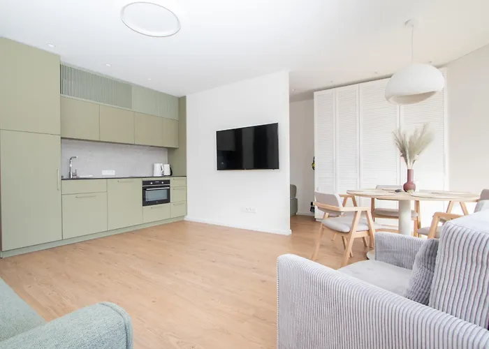 דירה Cohost I Family Studio, With Balcony, Near Sea *