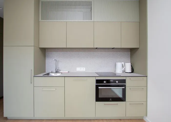 Cohost I Family Studio, With Balcony, Near Sea דירה פלאנגה